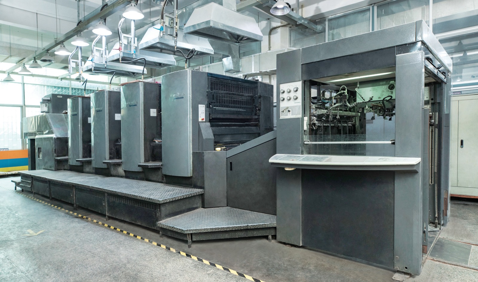 HEIDELBERG CD 102 four-colour offset press